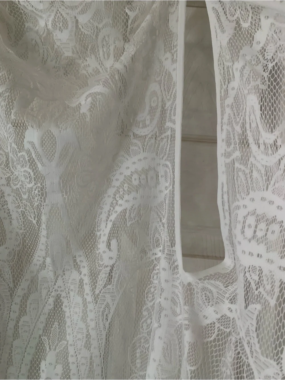 Boho White Lace High-Low Fringe Wrap